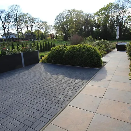 Weideblick Apartman *